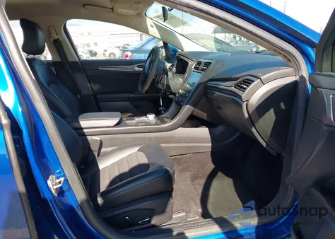 2017 Ford Fusion Se z USA, uszkodzony, nr VIN 3FA6P0HD7HR248101